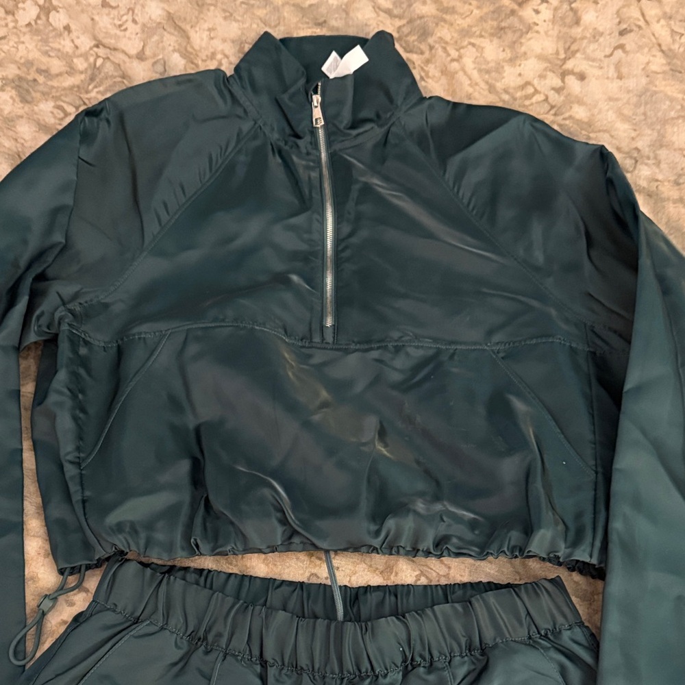 Alo Dark Teal athleisure jacket and pants set - Picture 4 of 5